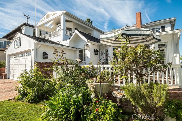 659 18th Street, Manhattan Beach, California 90266, 4 Bedrooms Bedrooms, ,3 BathroomsBathrooms,Residential,Sold,18th,SB19269469