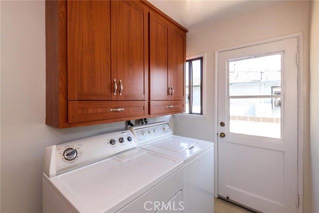 403 Lucia Avenue, Redondo Beach, California 90277, 3 Bedrooms Bedrooms, ,1 BathroomBathrooms,Residential,Sold,Lucia,SB18144542