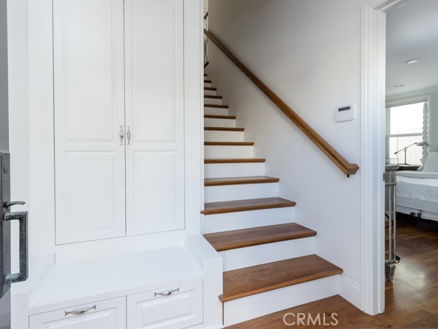 410 31st Street, Manhattan Beach, California 90266, 3 Bedrooms Bedrooms, ,2 BathroomsBathrooms,Residential,Sold,31st,SB20024556