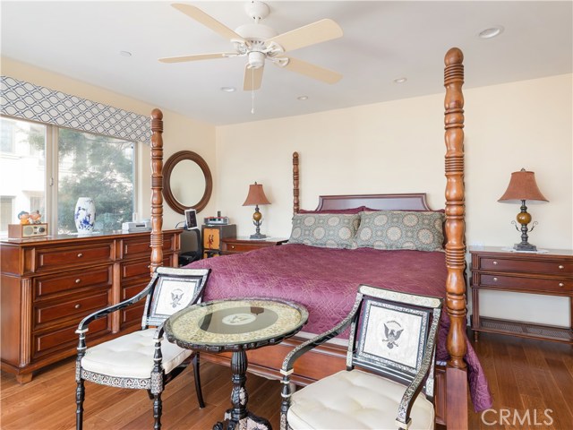 300 28th Street, Manhattan Beach, California 90266, 3 Bedrooms Bedrooms, ,3 BathroomsBathrooms,Residential,Sold,28th,SB20234864