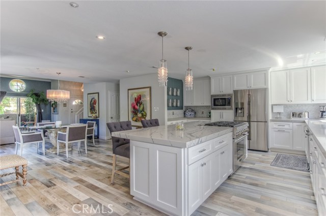 301 Diamond Street, Redondo Beach, California 90277, 3 Bedrooms Bedrooms, ,2 BathroomsBathrooms,Residential,Sold,Diamond,PV19005386