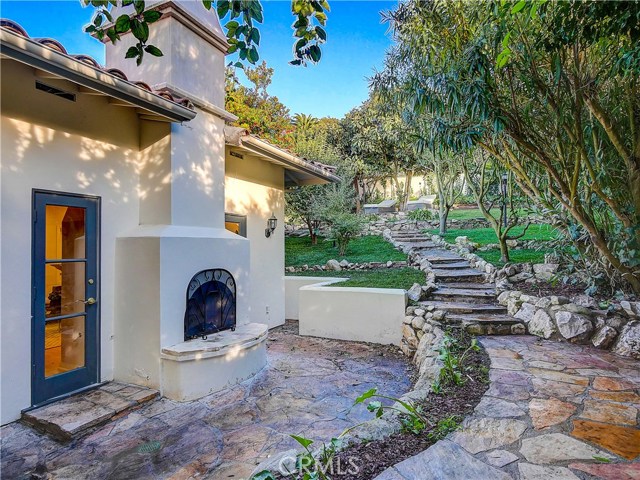 1020 Via Mirabel, Palos Verdes Estates, California 90274, 4 Bedrooms Bedrooms, ,5 BathroomsBathrooms,Residential,Sold,Via Mirabel,TR20025918