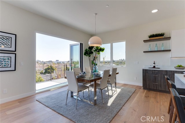 130 Prospect Avenue, Redondo Beach, California 90277, 4 Bedrooms Bedrooms, ,2 BathroomsBathrooms,Residential,Sold,Prospect,SB20026517