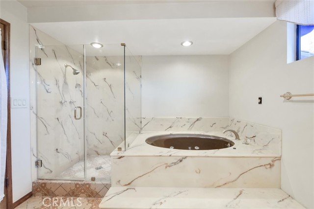 512 Knob Hill Avenue, Redondo Beach, California 90277, 4 Bedrooms Bedrooms, ,2 BathroomsBathrooms,Residential,Sold,Knob Hill,SB21044060