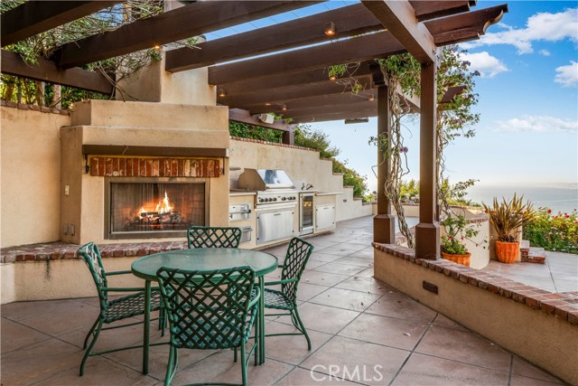 573 Via Del Monte, Palos Verdes Estates, California 90274, 4 Bedrooms Bedrooms, ,4 BathroomsBathrooms,Residential,Sold,Via Del Monte,PV19167248