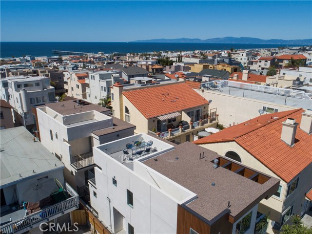 830 Loma Drive, Hermosa Beach, California 90254, 3 Bedrooms Bedrooms, ,2 BathroomsBathrooms,Residential,Sold,Loma,PV18054858