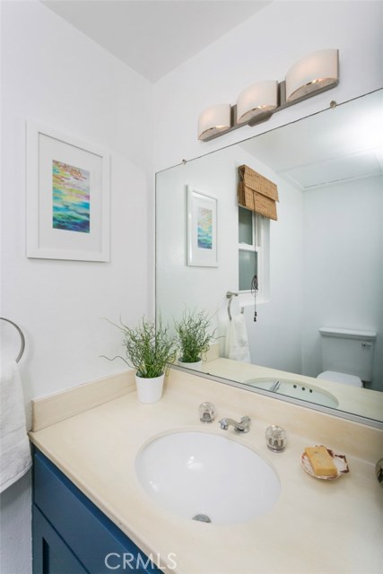 943 1st Street, Hermosa Beach, California 90254, 2 Bedrooms Bedrooms, ,2 BathroomsBathrooms,Residential,Sold,1st,SB17097562