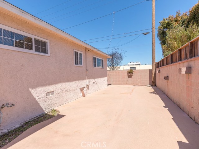 2421 Sebald Avenue, Redondo Beach, California 90278, 3 Bedrooms Bedrooms, ,1 BathroomBathrooms,Residential,Sold,Sebald,SB19080953
