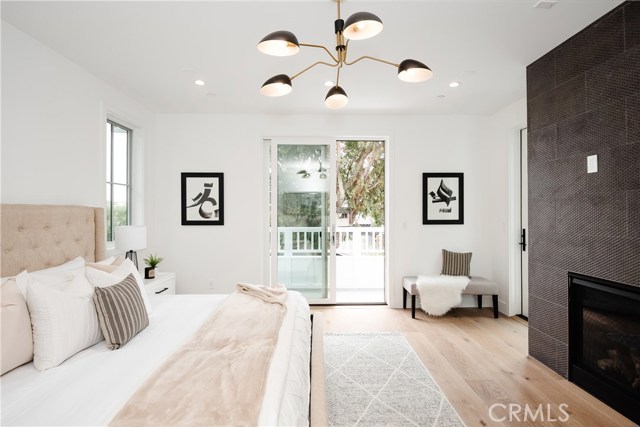 617 31st Street, Manhattan Beach, California 90266, 7 Bedrooms Bedrooms, ,2 BathroomsBathrooms,Residential,Sold,31st,SB20084953