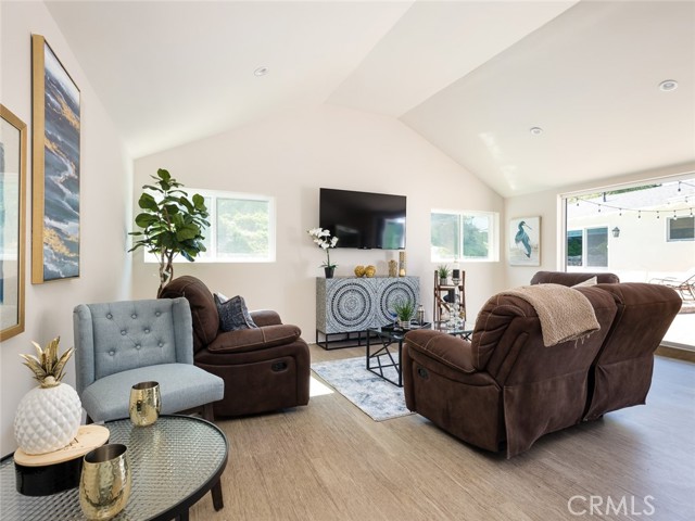 2206 Estribo Drive, Rolling Hills Estates, California 90274, 5 Bedrooms Bedrooms, ,2 BathroomsBathrooms,Residential,Sold,Estribo,PV21112421