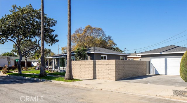 2807 Fisk Lane, Redondo Beach, California 90278, 3 Bedrooms Bedrooms, ,1 BathroomBathrooms,Residential,Sold,Fisk,SB19061058