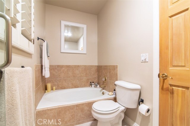 2 Bed Home for Sale in Los Angeles, California
