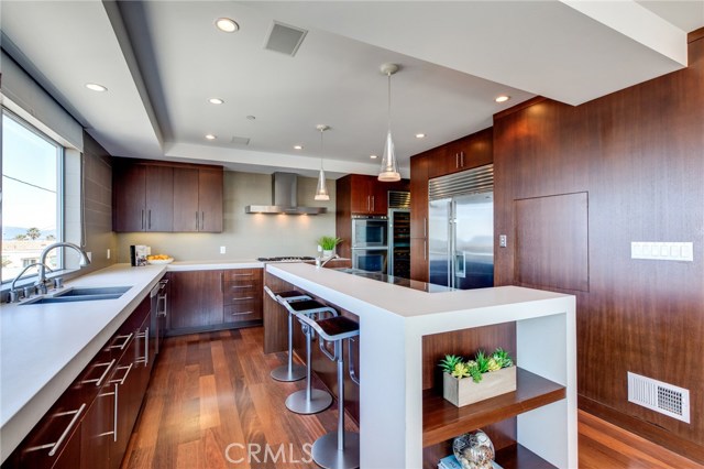 113 El Porto Street, Manhattan Beach, California 90266, 4 Bedrooms Bedrooms, ,2 BathroomsBathrooms,Residential,Sold,El Porto,SB19022186