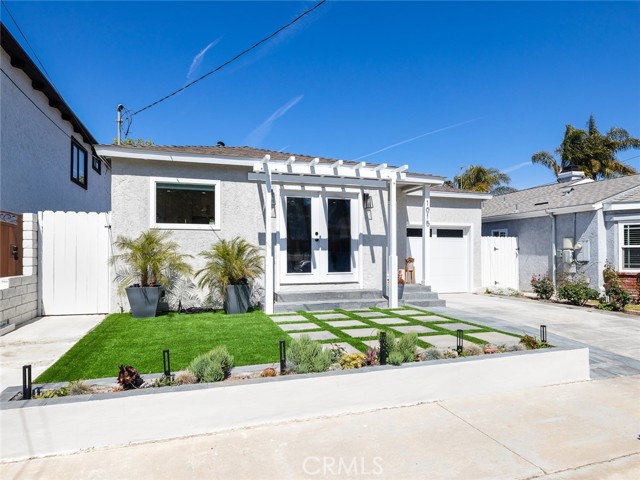 1015 2nd Street, Hermosa Beach, California 90254, 3 Bedrooms Bedrooms, ,2 BathroomsBathrooms,Residential,Sold,2nd,SB21062266