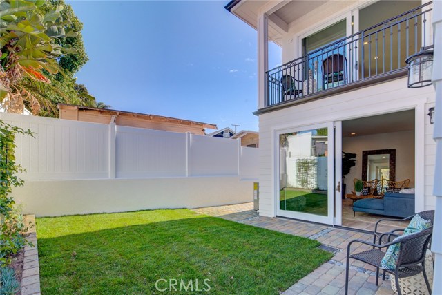 1037 2nd Street, Hermosa Beach, California 90254, 4 Bedrooms Bedrooms, ,3 BathroomsBathrooms,Residential,Sold,2nd,SB19264836