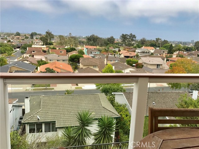 420 Prospect Avenue, Redondo Beach, California 90277, 4 Bedrooms Bedrooms, ,1 BathroomBathrooms,Residential,Sold,Prospect,RS17174956