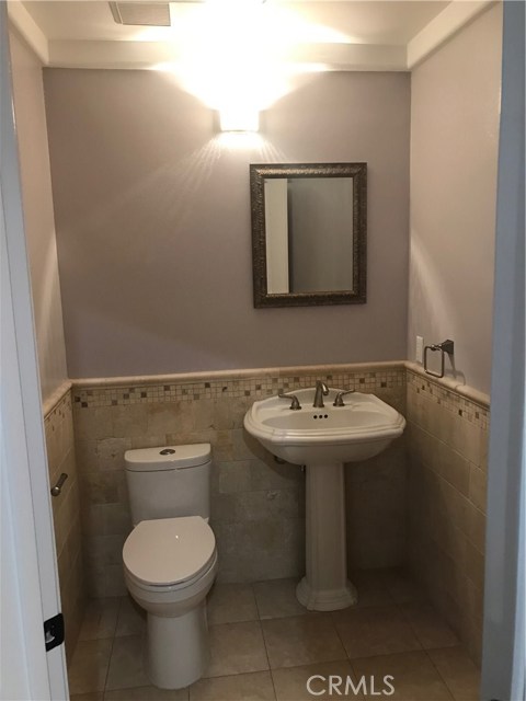 605 Lucia Avenue, Redondo Beach, California 90277, 4 Bedrooms Bedrooms, ,3 BathroomsBathrooms,Residential,Sold,Lucia,SB19087867