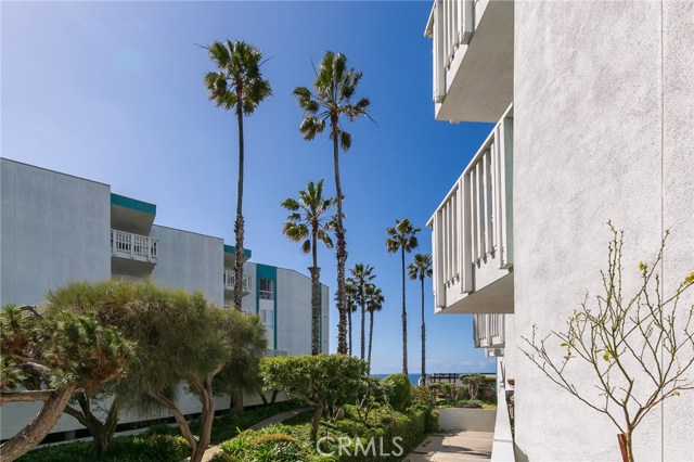 620 The Village, Redondo Beach, California 90277, 1 Bedroom Bedrooms, ,1 BathroomBathrooms,Residential,Sold,The Village,SB19050077