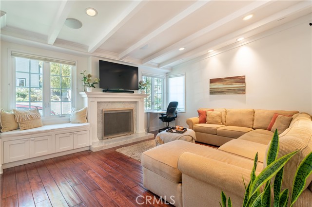 528 24th Street, Manhattan Beach, California 90266, 2 Bedrooms Bedrooms, ,1 BathroomBathrooms,Residential,Sold,24th,SB21090047