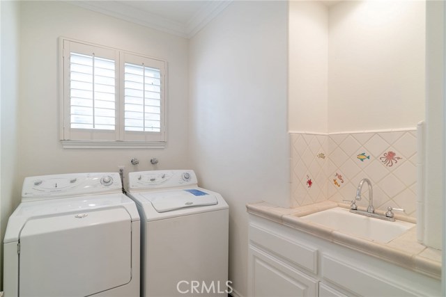 1909 Plant Avenue, Redondo Beach, California 90278, 4 Bedrooms Bedrooms, ,2 BathroomsBathrooms,Residential,Sold,Plant,SB19198683