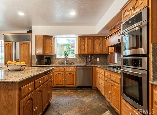1521 Curtis Avenue, Manhattan Beach, California 90266, 5 Bedrooms Bedrooms, ,4 BathroomsBathrooms,Residential,Sold,Curtis,SB17140364