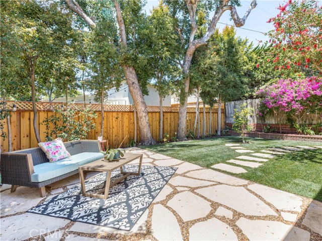 2713 Oak Avenue, Manhattan Beach, California 90266, 4 Bedrooms Bedrooms, ,2 BathroomsBathrooms,Residential,Sold,Oak,SB19125153