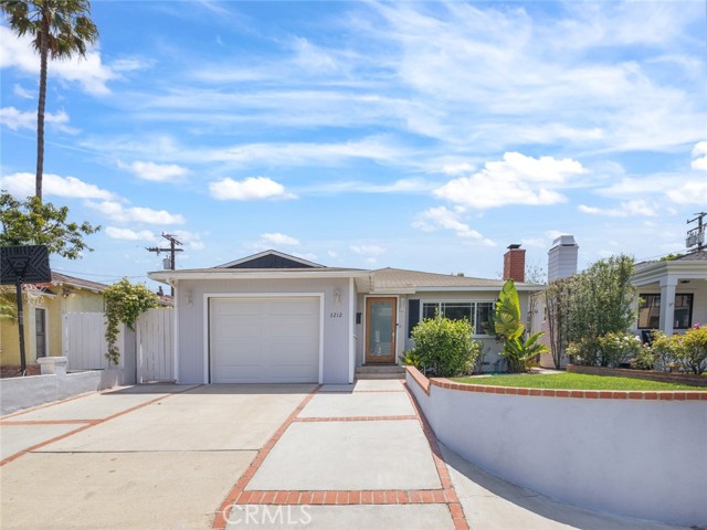 3212 Oak Avenue, Manhattan Beach, California 90266, 3 Bedrooms Bedrooms, ,2 BathroomsBathrooms,Residential,Sold,Oak,SB21120896