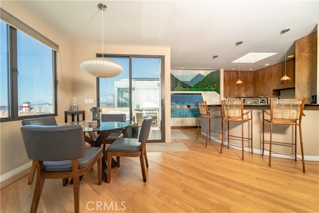 113 19th Street, Manhattan Beach, California 90266, 3 Bedrooms Bedrooms, ,2 BathroomsBathrooms,Residential,Sold,19th,SB20062018