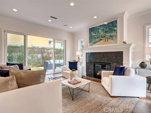 1907 Plant #B, Redondo Beach, California 90278, 4 Bedrooms Bedrooms, ,3 BathroomsBathrooms,Residential,Sold,Plant #B,SB20015765