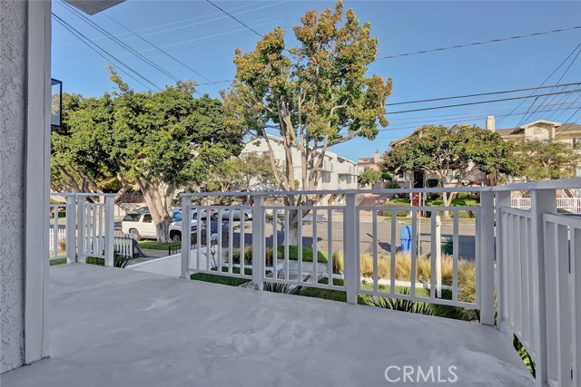 111 Lucia Avenue, Redondo Beach, California 90277, 3 Bedrooms Bedrooms, ,2 BathroomsBathrooms,Residential,Sold,Lucia,SB18257777