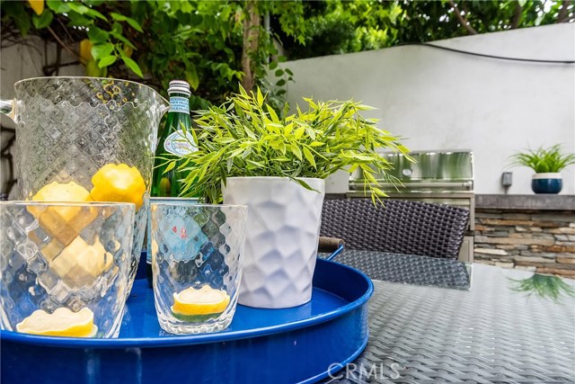 2916 Palm Avenue, Manhattan Beach, California 90266, 5 Bedrooms Bedrooms, ,4 BathroomsBathrooms,Residential,Sold,Palm,SB19125651