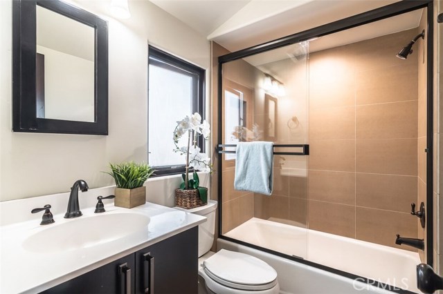 3617 Pacific Avenue, Manhattan Beach, California 90266, 5 Bedrooms Bedrooms, ,2 BathroomsBathrooms,Residential,Sold,Pacific,SB18228289