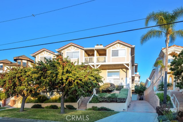 222 Guadalupe Avenue, Redondo Beach, California 90277, 4 Bedrooms Bedrooms, ,1 BathroomBathrooms,Residential,Sold,Guadalupe,SB19253760