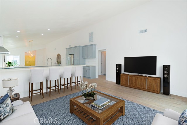 1148 Poinsettia Avenue, Manhattan Beach, California 90266, 3 Bedrooms Bedrooms, ,3 BathroomsBathrooms,Residential,Sold,Poinsettia,PW20243122