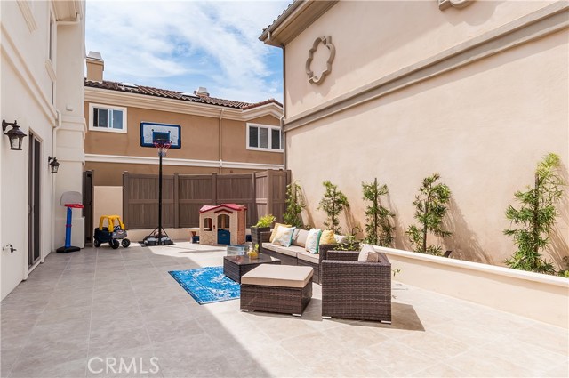A beautiful vinyl fence surrounds the parameters.