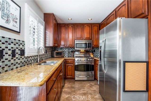 205 Francisca Avenue, Redondo Beach, California 90277, 3 Bedrooms Bedrooms, ,2 BathroomsBathrooms,Residential,Sold,Francisca,SB18102796