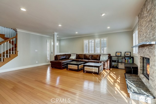 2104 Nelson Avenue, Redondo Beach, California 90278, 4 Bedrooms Bedrooms, ,3 BathroomsBathrooms,Residential,Sold,Nelson,SB20211994