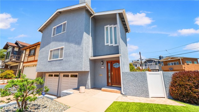 1500 Carver Street, Redondo Beach, California 90278, 3 Bedrooms Bedrooms, ,2 BathroomsBathrooms,Residential,Sold,Carver,SB21108145