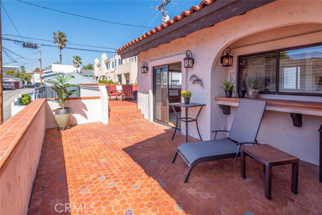 619 Avenue B, Redondo Beach, California 90277, 5 Bedrooms Bedrooms, ,3 BathroomsBathrooms,Residential,Sold,Avenue B,SB21044524