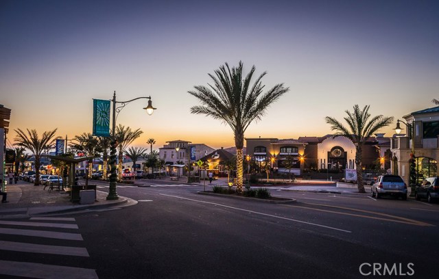 Upper Pier Avenue is just outside your door and home to local favorite restaurants, shops and services.