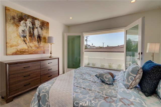 1401 Corona Street, Hermosa Beach, California 90254, 4 Bedrooms Bedrooms, ,3 BathroomsBathrooms,Residential,Sold,Corona,SB20015755