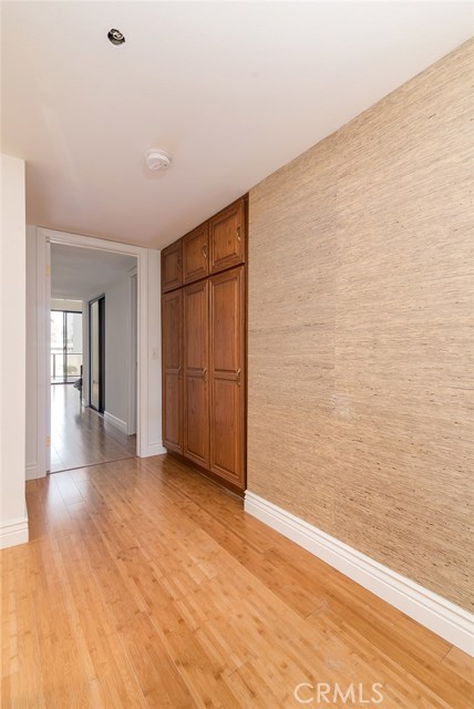 420 Esplanade, Redondo Beach, California 90277, 3 Bedrooms Bedrooms, ,2 BathroomsBathrooms,Residential,Sold,Esplanade,SB17257149