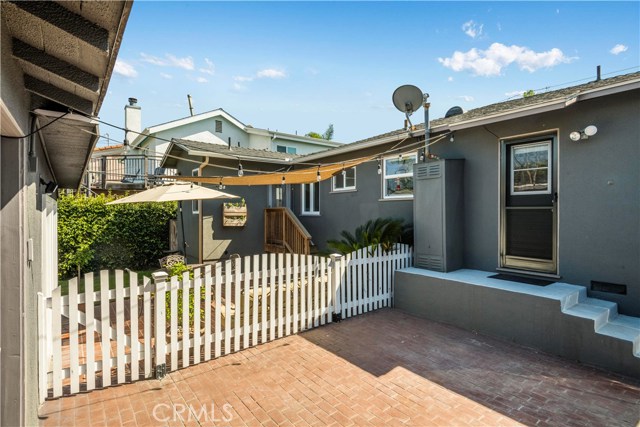2205 Graham Avenue, Redondo Beach, California 90278, 3 Bedrooms Bedrooms, ,2 BathroomsBathrooms,Residential,Sold,Graham,SB20201906