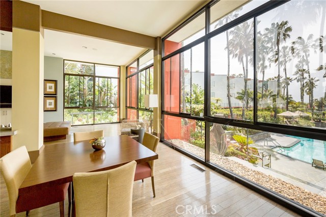 620 The Village, Redondo Beach, California 90277, 1 Bedroom Bedrooms, ,1 BathroomBathrooms,Residential,Sold,The Village,SB17035321