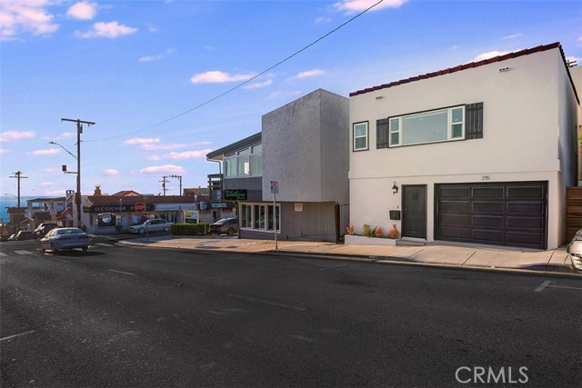 215 Longfellow Avenue, Hermosa Beach, California 90254, 3 Bedrooms Bedrooms, ,2 BathroomsBathrooms,Residential,Sold,Longfellow,SB20035958