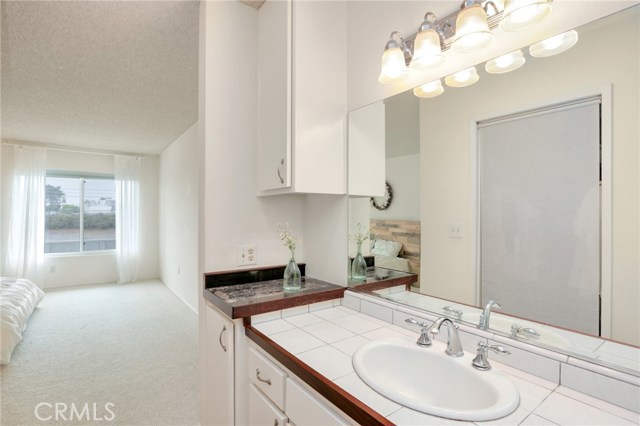 1321 Beryl Street, Redondo Beach, California 90277, 2 Bedrooms Bedrooms, ,2 BathroomsBathrooms,Residential,Sold,Beryl,SB17136124