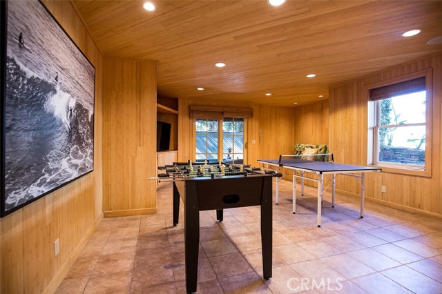 400 1st Street, Manhattan Beach, California 90266, 5 Bedrooms Bedrooms, ,5 BathroomsBathrooms,Residential,Sold,1st,SB21021125