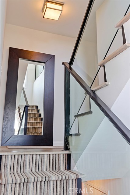 336 34th Street, Hermosa Beach, California 90254, 3 Bedrooms Bedrooms, ,2 BathroomsBathrooms,Residential,Sold,34th,SB18074846