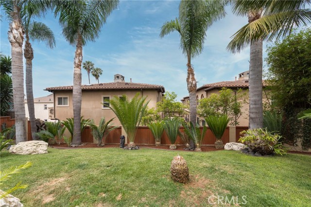 619 Gertruda Avenue, Redondo Beach, California 90277, 3 Bedrooms Bedrooms, ,Residential,Sold,Gertruda,PV20123167