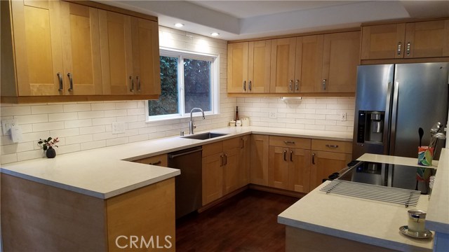 2920 Poinsettia Avenue, Manhattan Beach, California 90266, 3 Bedrooms Bedrooms, ,2 BathroomsBathrooms,Residential,Sold,Poinsettia,SB19012421